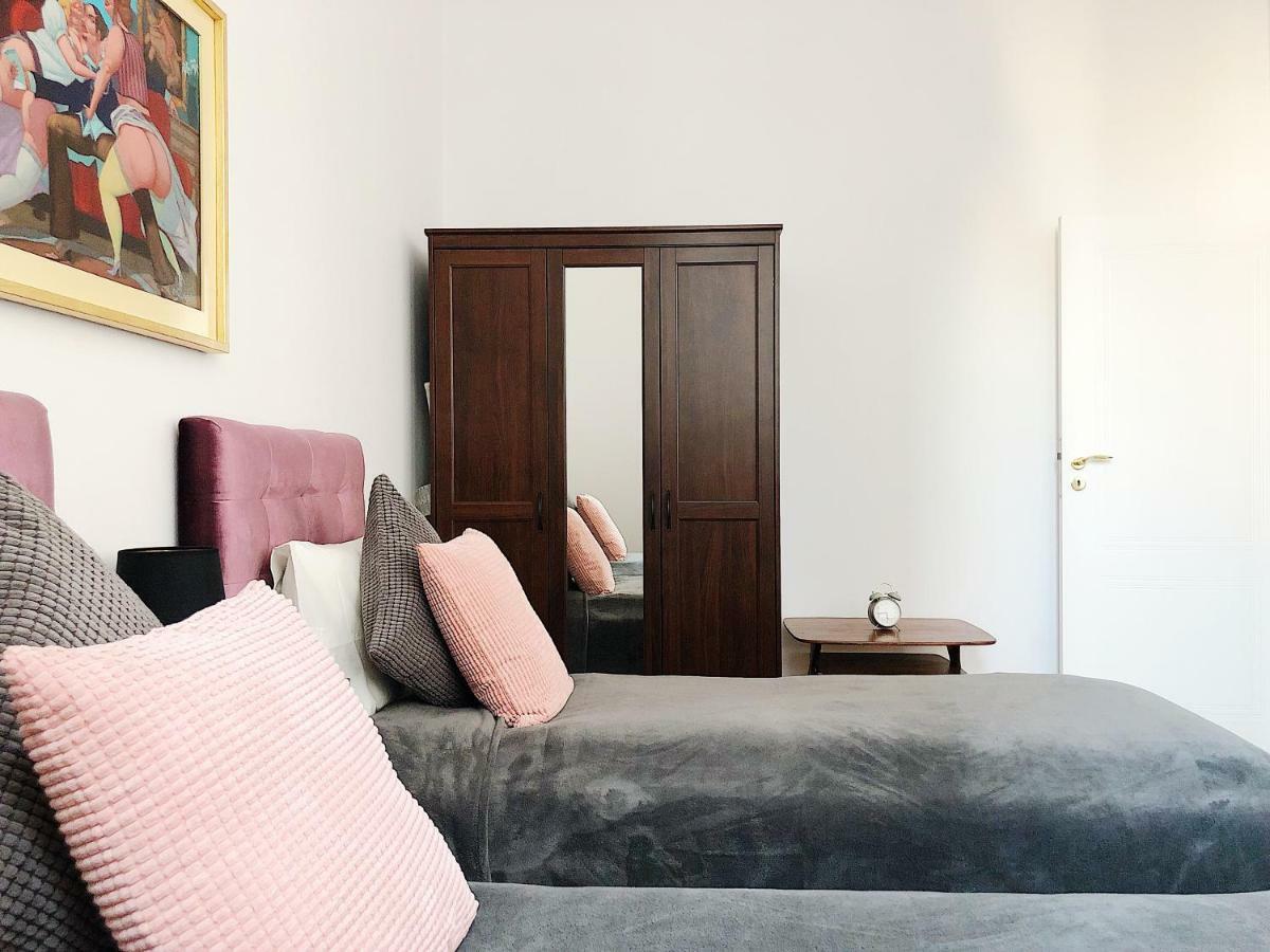 Tcf Home - Big Apartment With Free Garage Cracovia Esterno foto